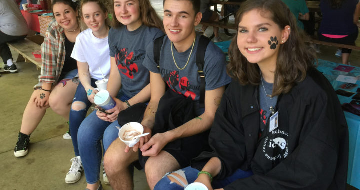 ICTC Students cause tail wags at Cause for Paws event